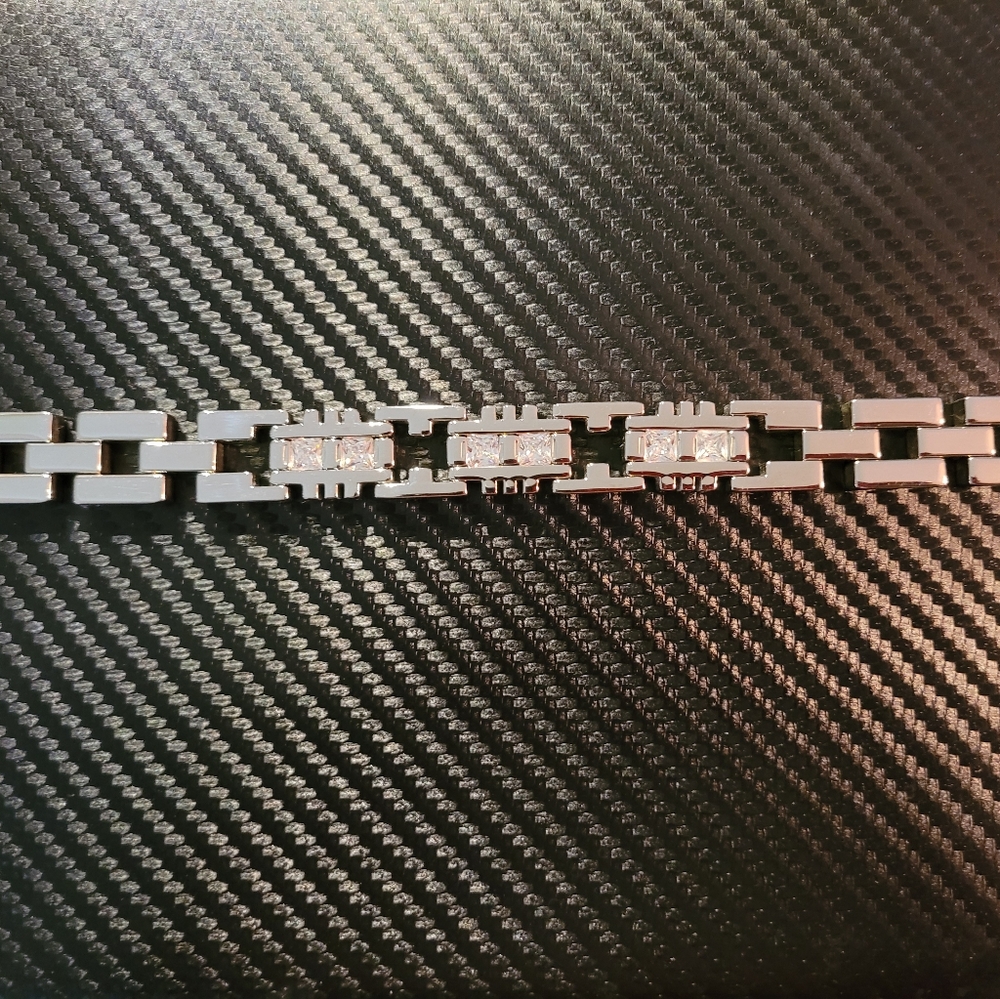 Link bracelet